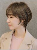 フェイスレイヤーショートヘアアッシュ透明感トレンド襟足