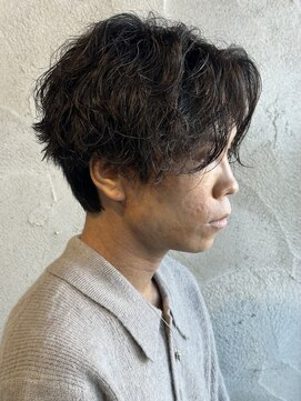 ニアウ 高崎店(Niau) MEN’S HAIR/シャドウパーマ/刈り上げセンターパート/群馬高崎