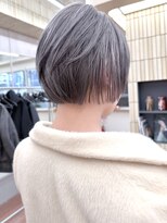 パークレーン アイス イヴェン アネックス(PARK LANE ICI yeven.anx)&nbsp;夏カラーを楽しむハイトーン×インナーカラー顔周りレイヤーYUKI