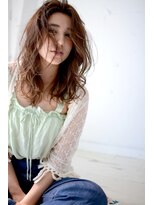 ミラバイグリーン(Mira by green)&nbsp;ふわミディ 耳かけ  無造作 くせ毛風 ルーズ