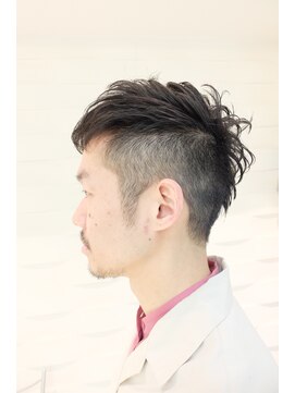 バンブーカーム 八柱店 ツーブロックとアシンメトリーで作る、インパクトスタイル