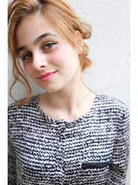 イソラブル(ISOLA-blu) 【前髪長めのゆるふわアレンジスタイル】