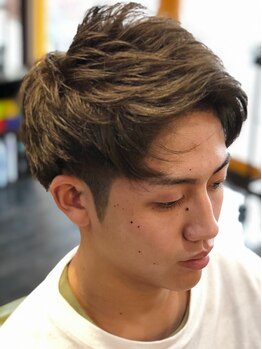 ヘアショップジャマー(Hair shop JAMMER)の写真/【泉中央駅徒歩10分】仕事帰りにも気軽に立ち寄れる♪シェービングやヘッドスパメニューでメンテナンスも◎