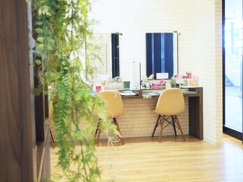 VISAGE unir【ヴィサージュ　ユニール】