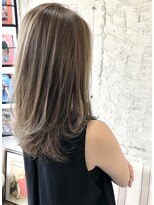 ペネロープ(Penelope)&nbsp;クリアベージュ/ブリーチ無し/透明感/イルミナカラー担当　夕島