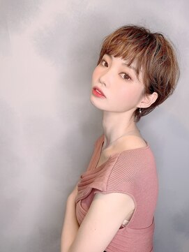 イーラ(era) 《era》大人可愛い 20代30代40代 丸みショート みわ