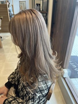 スーリール 箱崎店(Sourire) ミルクティーグレージュ