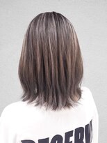 ネオンヘアー(neon hair)&nbsp;ハイライト×ミルクティーアッシュ