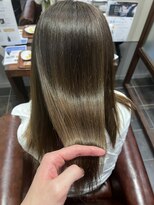 ハピネス クローバー 学園前店(Happiness CLOVER)&nbsp;丸みショート/前髪/顔周りカット/濱崎優/白髪ぼかし