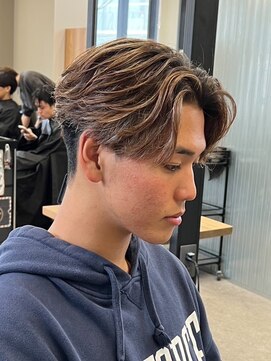 エルマーク(L-MARK) センターパートニュアンスパーマ韓国カルマパーマコンマヘア