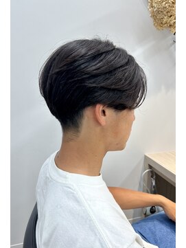 サロンドジョー(salon de joe) センターパートパーマニュアンスパーマ 奥東 巧真