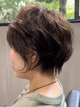 ビュートヨナカ(VIEW TOYONAKA) ショートヘア/前髪あり/髪質改善/白髪ぼかし/阪急豊中