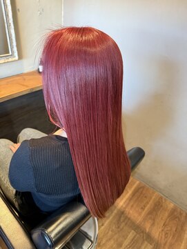 ヘアーデザイン ディードット ウル(D. ulu) ワインレッド