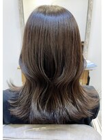 ヘアアンドヘッドスパ エリー(hair&headspa elly)&nbsp;グレージュ