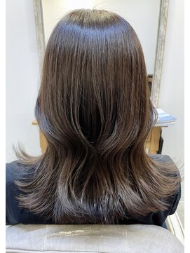 ヘアアンドヘッドスパ エリー(hair&headspa elly) グレージュ