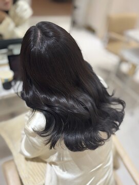 ジーナ 博多(Zina) 艶髪ダークカラー