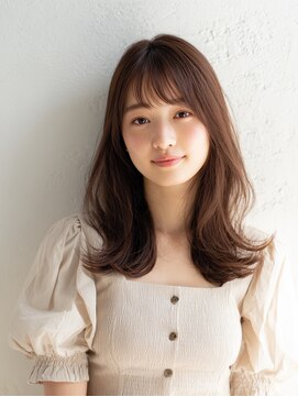 ネオリーブ チロル 横浜西口店(Neolive CiroL.) 20代30代40代小顔レイヤー/暗めカラー/デザインカラー