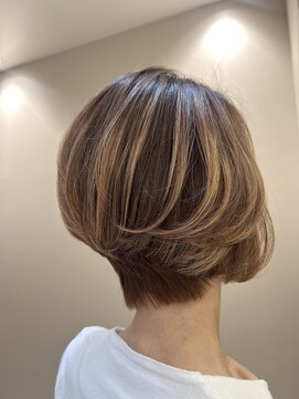 ヘアーズ ギャラリー 堺店(Hair's Gallery) 大人前下がりショート/ハイライト/30代/40代/50代