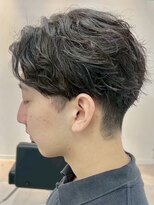 ジーニー 新百合ヶ丘(Genie)&nbsp;サーフカール/刈り上げセンターパート/波巻きツイストスパイラル