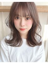 ミディアムレイヤー（前髪イメチェンラベンダーカラー）