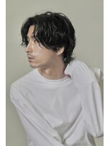 ジュネス(JUNES)&nbsp;ミディアムパーマセンターパートスタイル