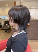伸ばしかけも楽しい!モードウルフカット