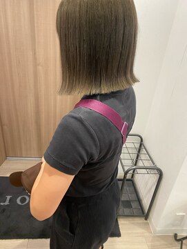 ユーフォリア 青山(Euphoria) オリーブベージュカラー♪ 担当/ももこ