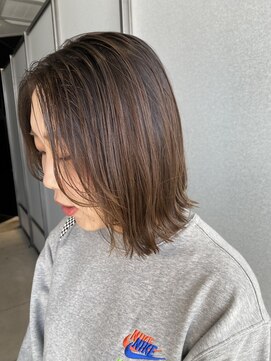 ビーヒアナウ N゜03 金沢駅西店(BE HERE NOW) bob