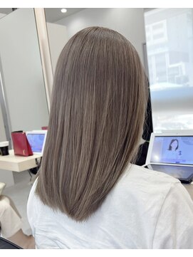 ソヨン 栄店(SOYON) 黒髪/グレーベージュ/レイヤーロング/前髪パーマ/髪質改善