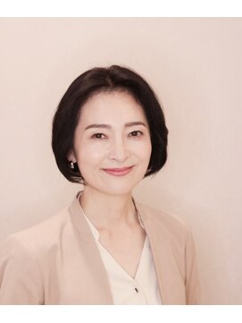アンベリールフルー(EMBELLIR fleur) クラシックボブスタイル　３０代４０代５０代　表参道青山