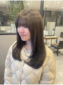 ストレート小顔レイヤーカットロングヘア×オリーブベージュ