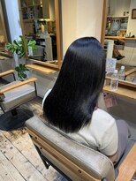 ヨンセンチメートルヒロサカ(4cm HIROSAKA)&nbsp;ナチュラルストレート