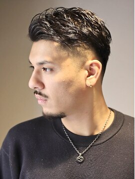 ポルテオム(PORTE HOMME) 【ポルテオム】バーバースタイルフェードカット刈り上げショート