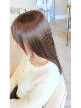 イーナ(e-na) 髪質改善ストレート