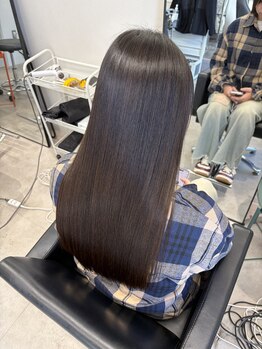 ムク(muku.)の写真/指通りが違う！カシミヤ矯正はふんわり柔らかく、風になびく艶髪にします。