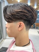 ニコトウキョウ 新宿(nico TOKYO)&nbsp;センターパートウルフショートネープ襟足あり
