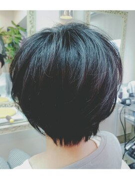 ヤング(young HAIR SALON) 大人ナチュラルショート