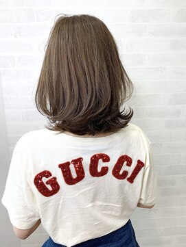 エミュスト(Emuest) くびれミディアム