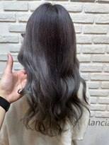 ビランチェ 池袋(bilancia)&nbsp;グレージュアッシュベージュレイヤーカットイルミナカラー