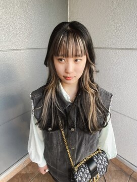 ヘアーアイストゥーレ(HAIR ICI TRE) インナーカラー イヤリングカラー ベージュカラー 担当熊倉