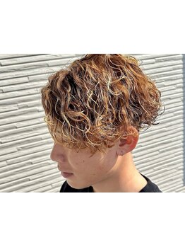 【当日予約OK】18時まで営業だから仕事帰りでもOK◎流行りの波打ちスパイラルやツイスパでおしゃれに☆