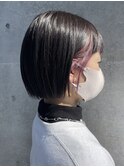 ぱつっとボブ×フェイスフレーミングカラー