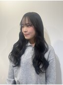 ウェーブヘア×暗髪ロング