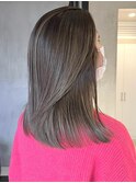 天神顔周りレイヤーカットセミロングミディアムヘアウルフカット