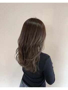 ヘアーアートミュージアム(Hair Art Museum) マットグレージュ/ロングヘア/グレージュ