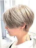 ハイトーンマッシュ×ブリーチ×ハンサムショート×白髪ぼかし