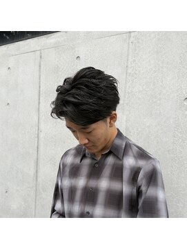 ビューティーリゾート アカヒゲ(Beauty Resort AKAHIGE) センターパート×ニュアンスパーマ