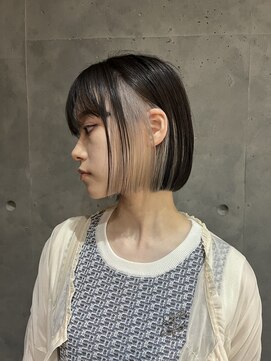 ペニー(PENNY) インナーカラー（３ブリーチ）×ボブカット