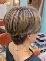 ヘアメイクアクト 都賀店&nbsp;メンズハイライトスタイル　甘く見えるような仕上がり