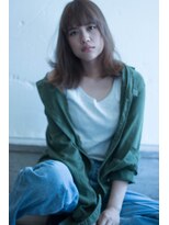 ヘッドルーム ディスティネーション(Head Room Distination) 抜け感のあるエレガンス外はねスタイル